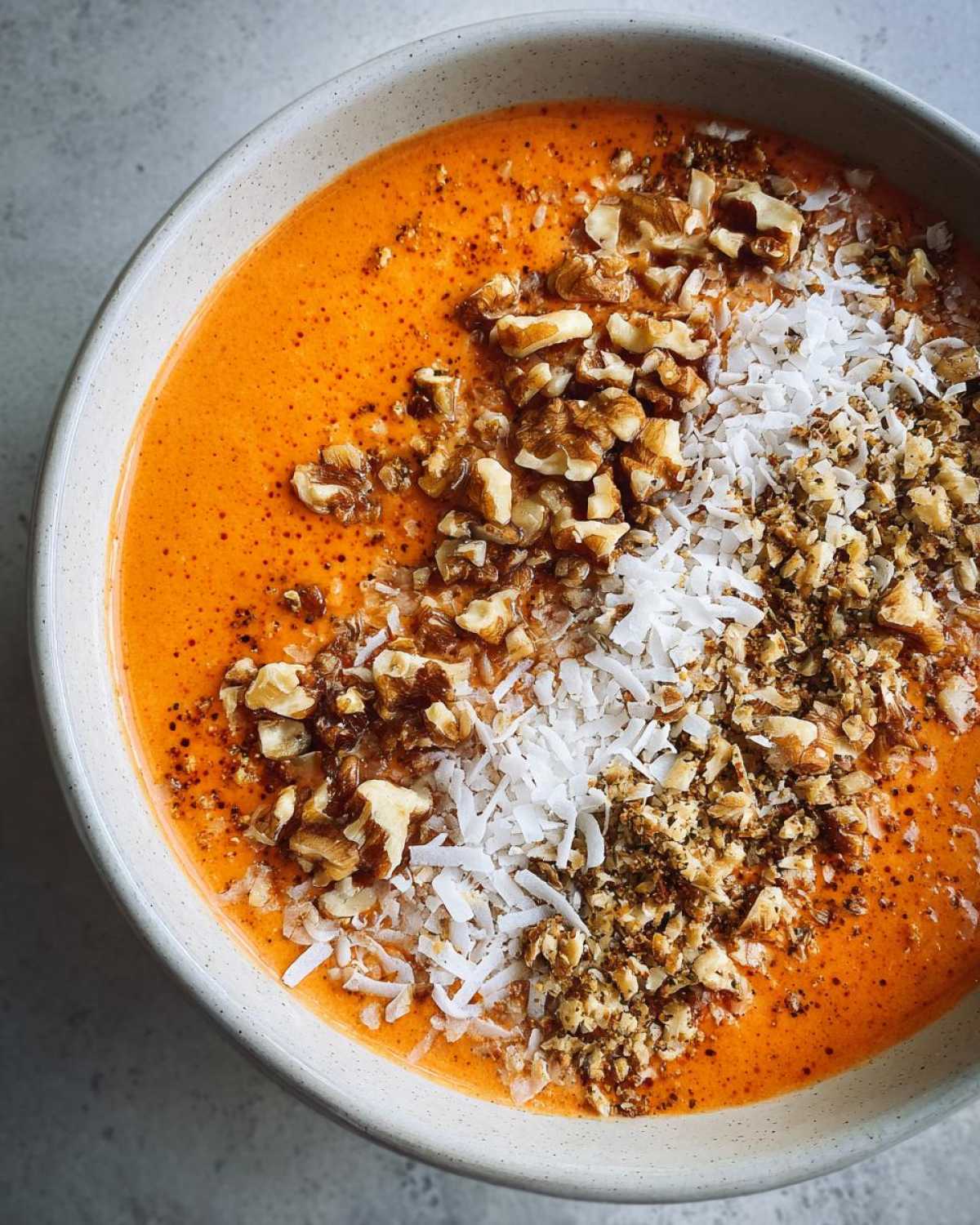 Carrot Cake Smoothie Bowl - detail 3