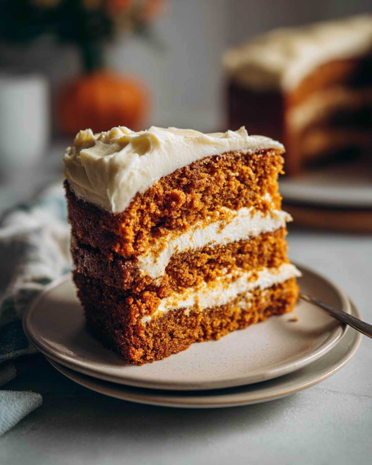 Classic Pumpkin Spice Layer Cake - detail 4