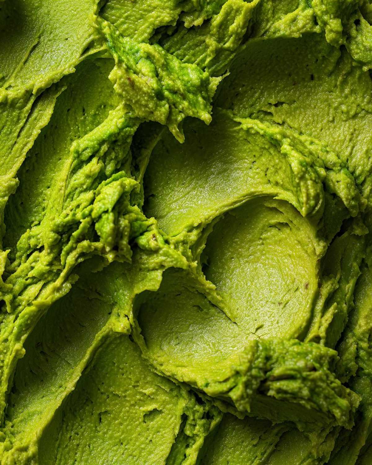 Ghoulish Green Guacamole Dip - detail 2