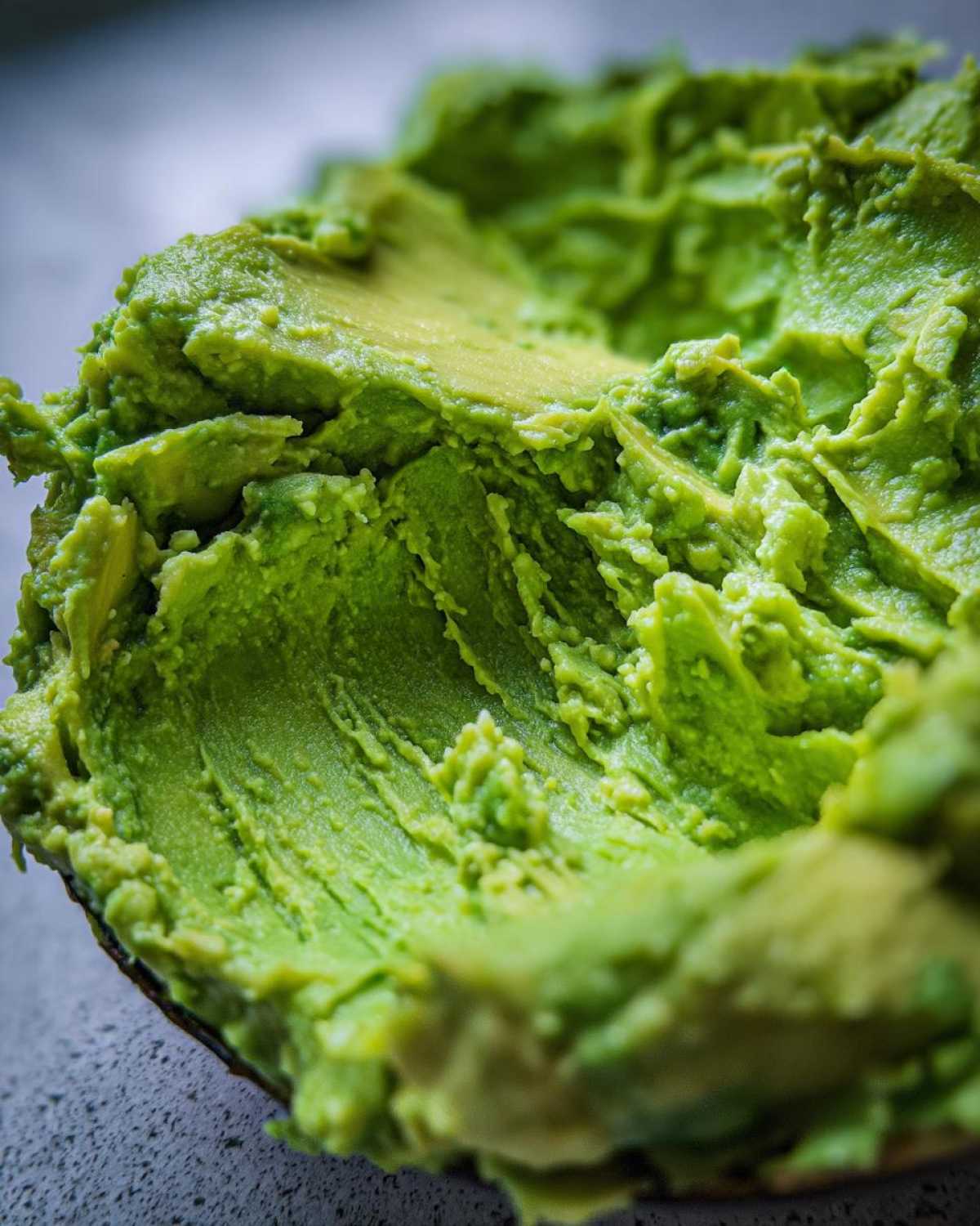 Ghoulish Green Guacamole Dip - detail 4