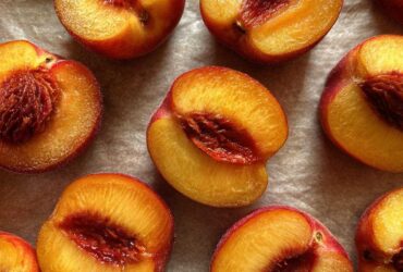 How to Freeze Peaches for Smoothies