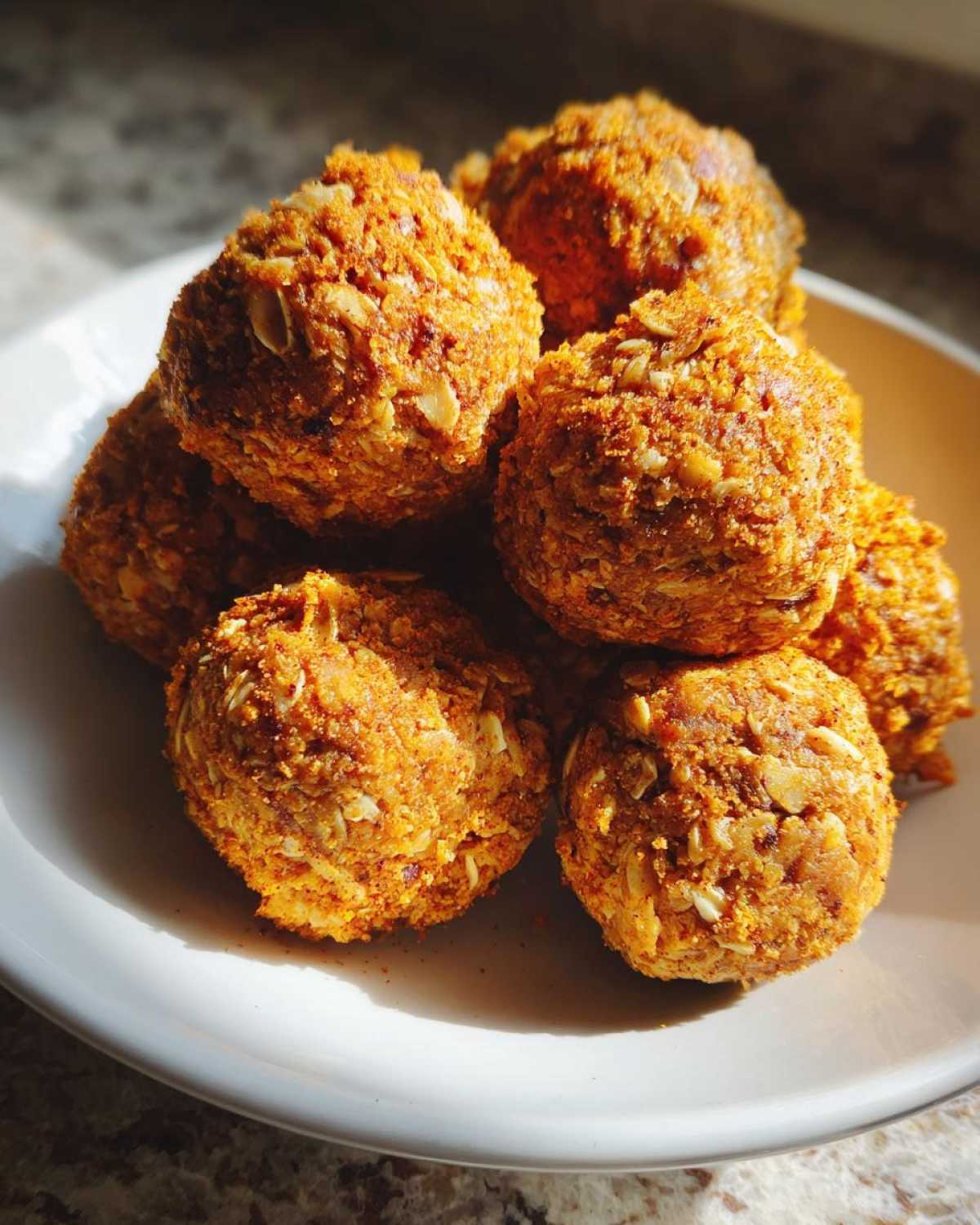 Pumpkin Spice Energy Bites - detail 2