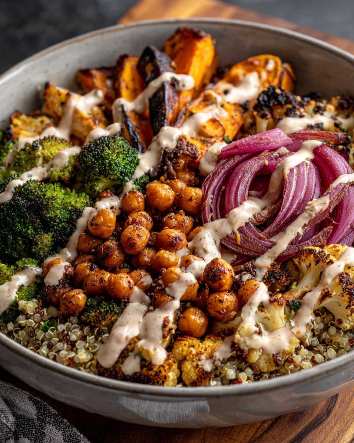 Roasted Chickpea and Veggie Buddha Bowl - detail 1