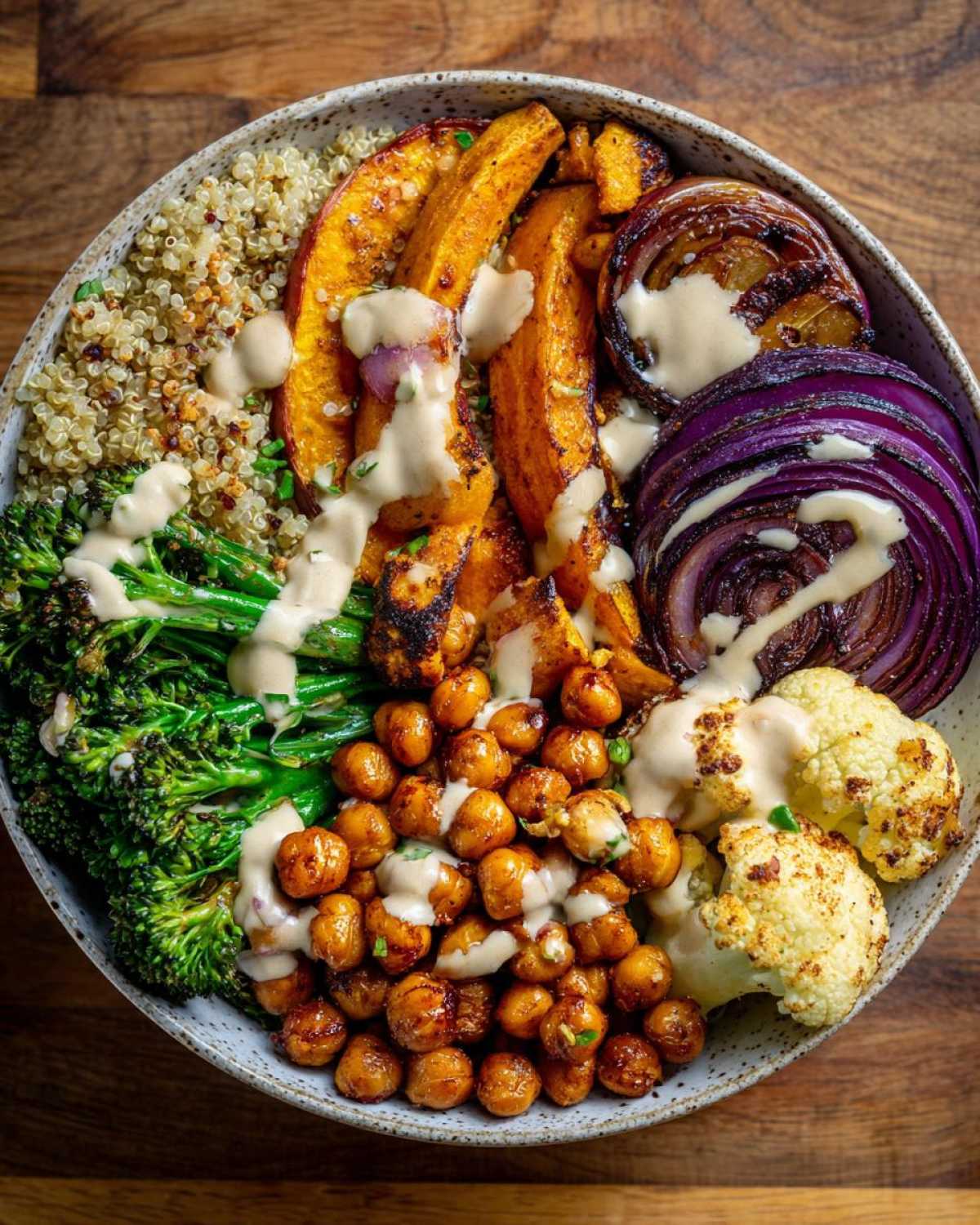 Roasted Chickpea and Veggie Buddha Bowl - detail 2