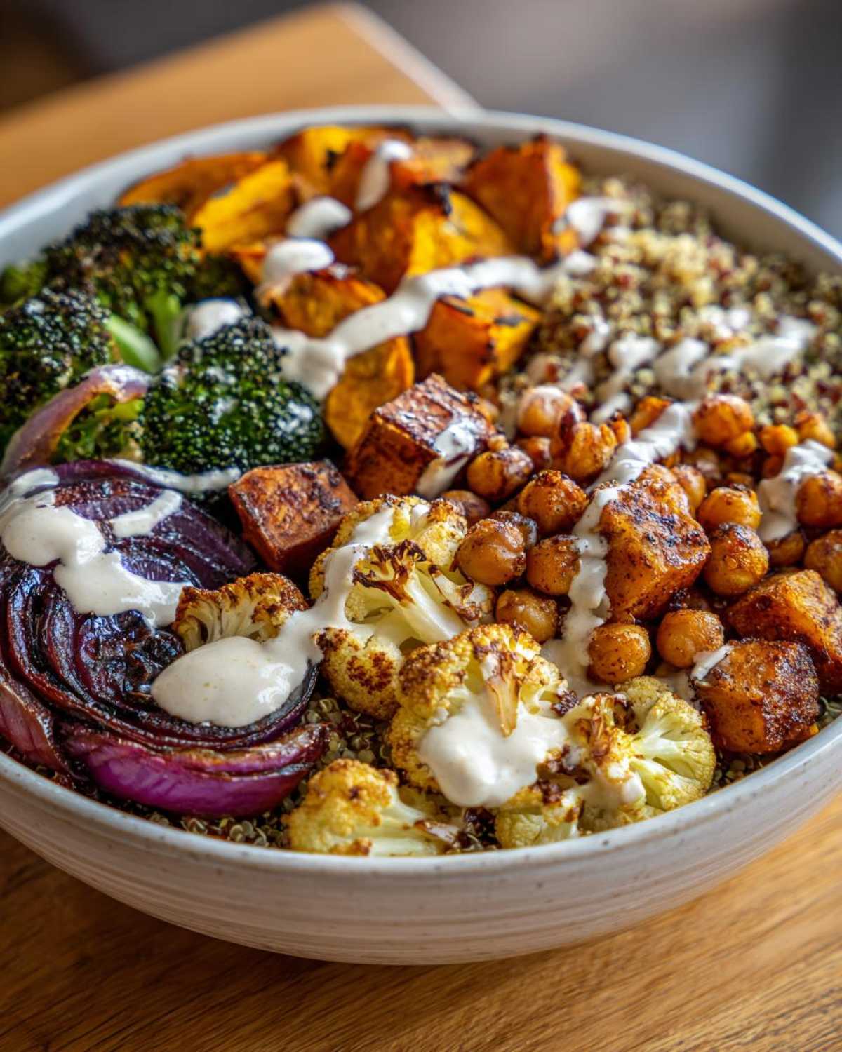 Roasted Chickpea and Veggie Buddha Bowl - detail 4