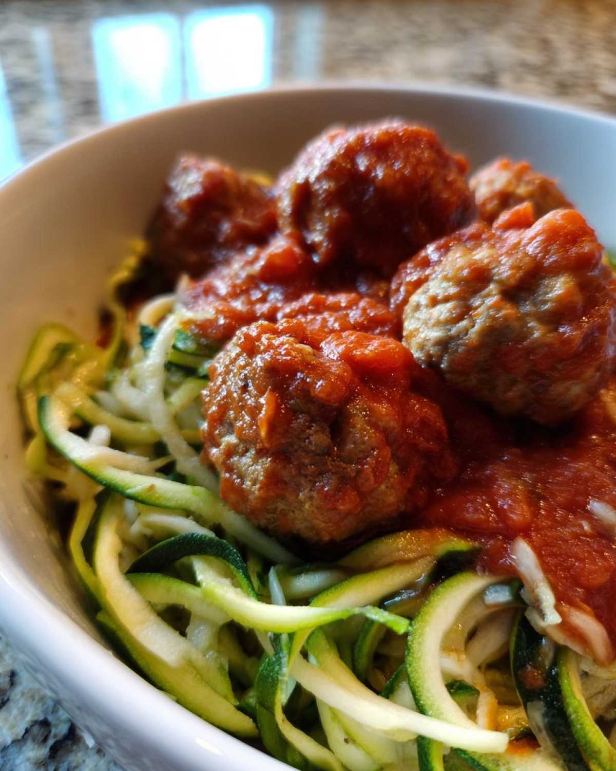 Turkey Meatballs with Zucchini Noodles - detail 1