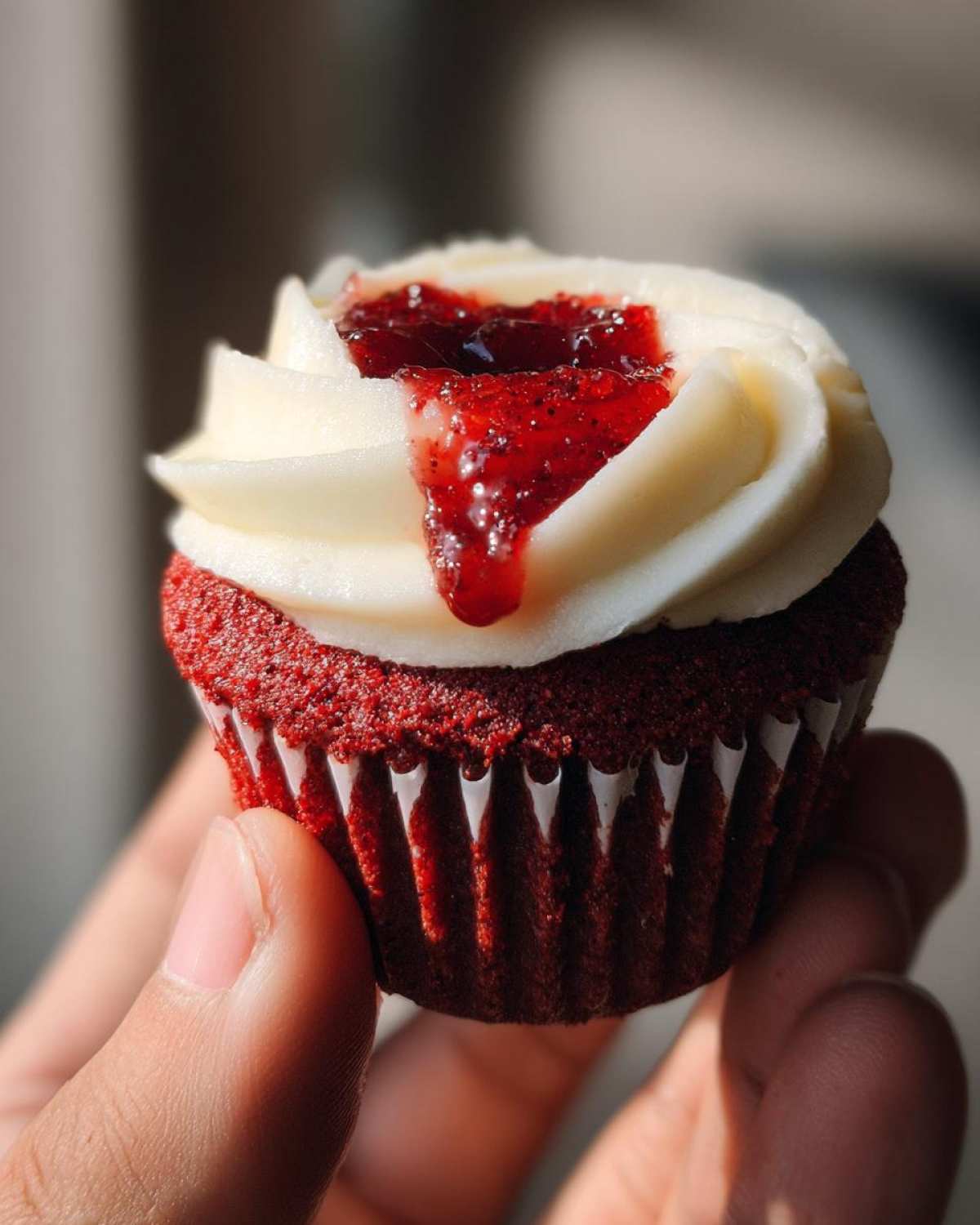 Vampire Bite Red Velvet Cupcakes - detail 4