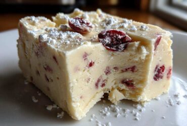 White Chocolate Cranberry Fudge