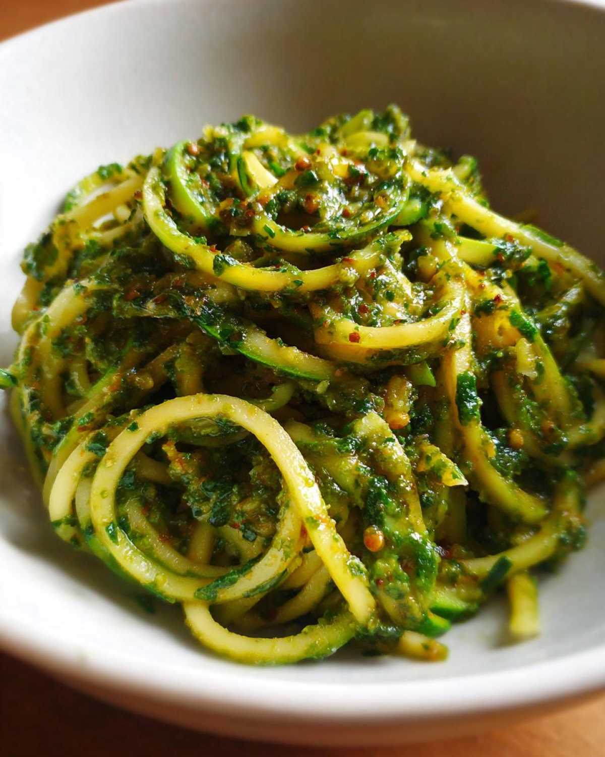 Zucchini Noodle Pasta with Pesto - detail 3