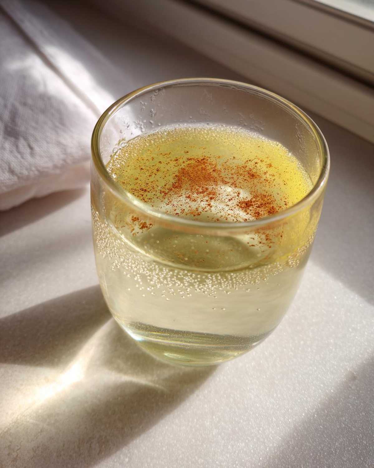 Apple Cider Vinegar Detox Drink (Actually Tasty) - detail 4