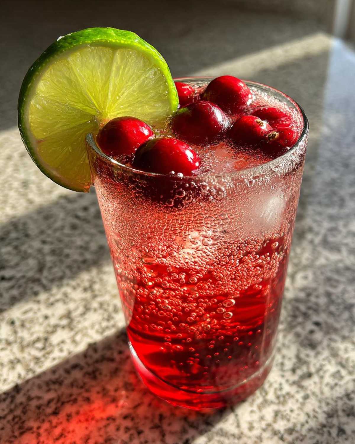 Dry January Mocktail: Cranberry Ginger Fizz - detail 3