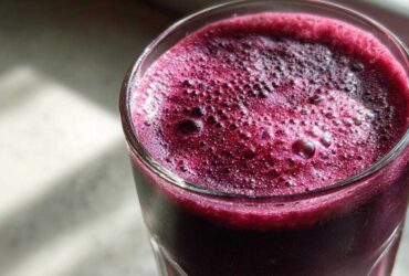 Elderberry Immunity Smoothie (Fight Off Colds)