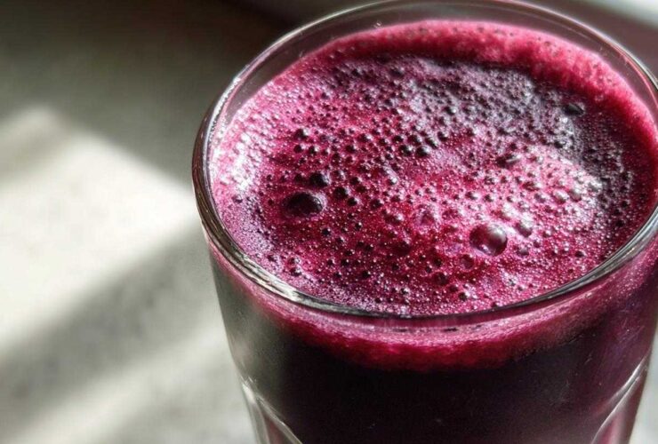Elderberry Immunity Smoothie (Fight Off Colds)