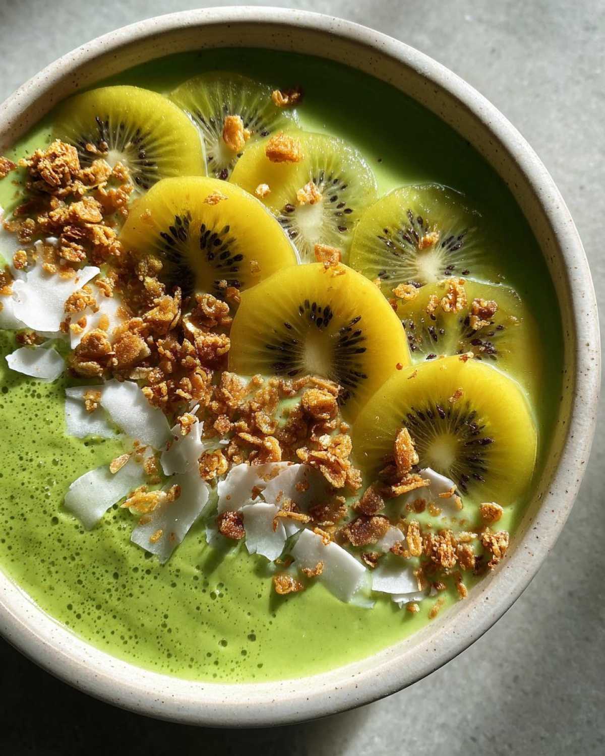 Green Goddess Smoothie Bowl to Kickstart Your Morning - detail 4