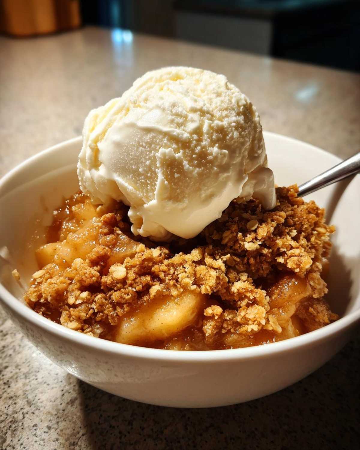One-Bowl Apple Crumble (Cozy & Low Sugar) - detail 3