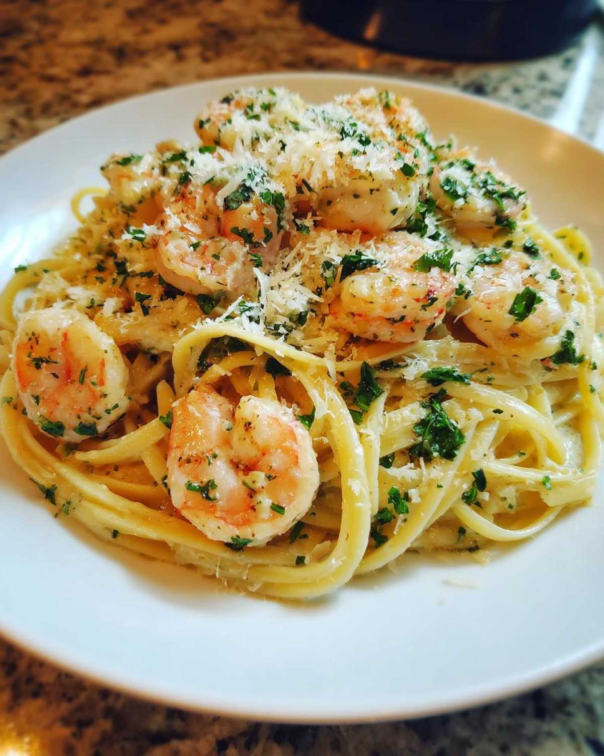 One-Pan Garlic Shrimp Pasta (No Cleanup Required) - detail 2