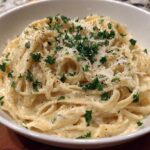 Skinny One-Pot Alfredo (Comfort Food Without the Guilt)