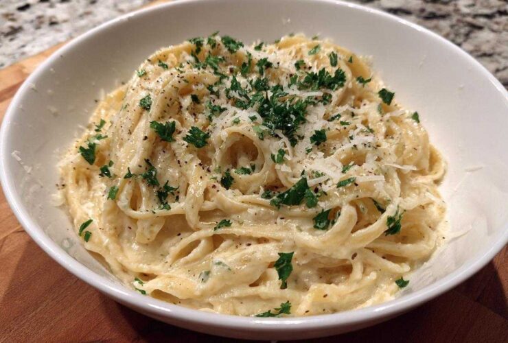 Skinny One-Pot Alfredo (Comfort Food Without the Guilt)