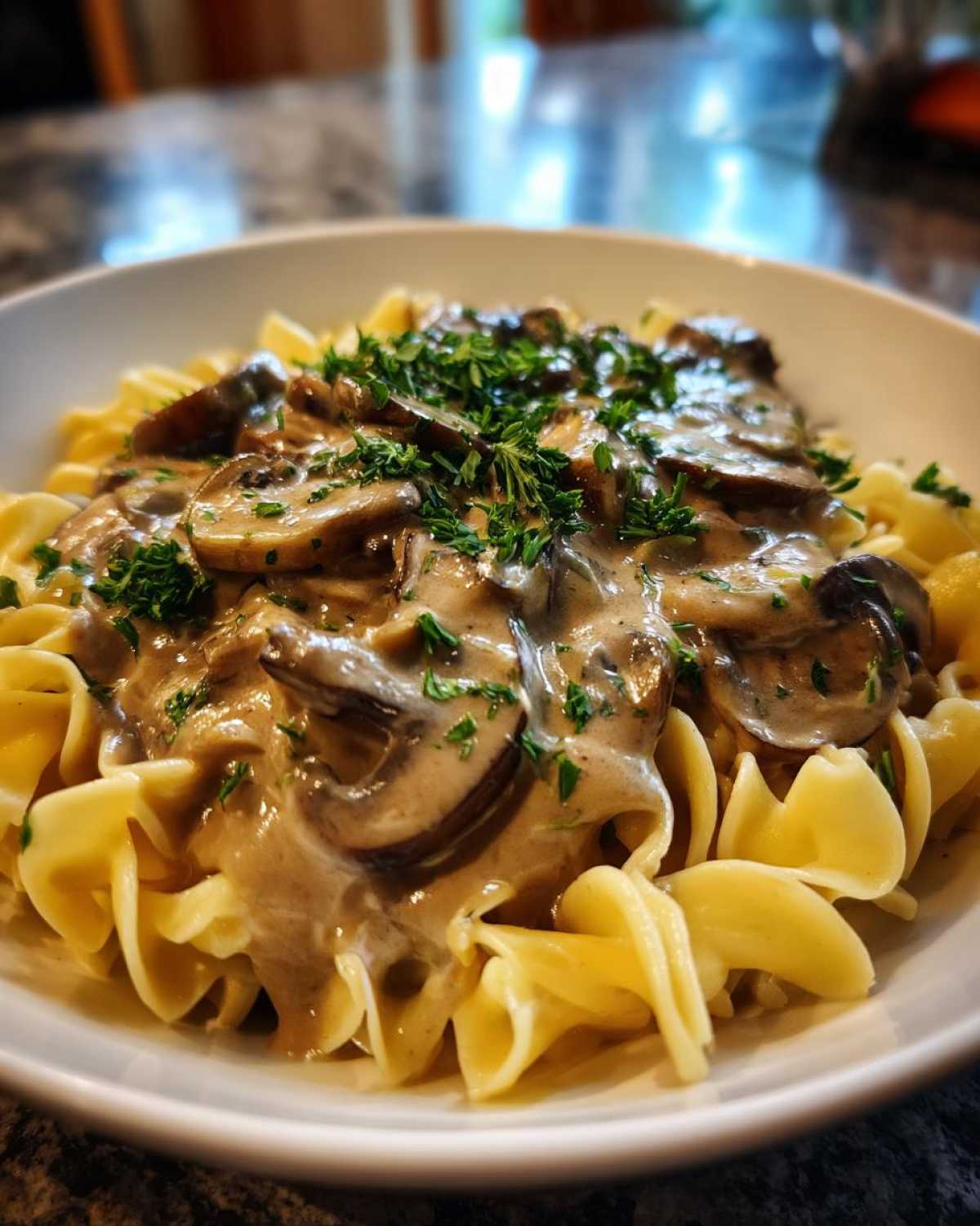 Veganuary Challenge: Creamy Vegan Mushroom Stroganoff - detail 3