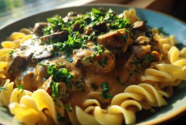 Veganuary Challenge: Creamy Vegan Mushroom Stroganoff
