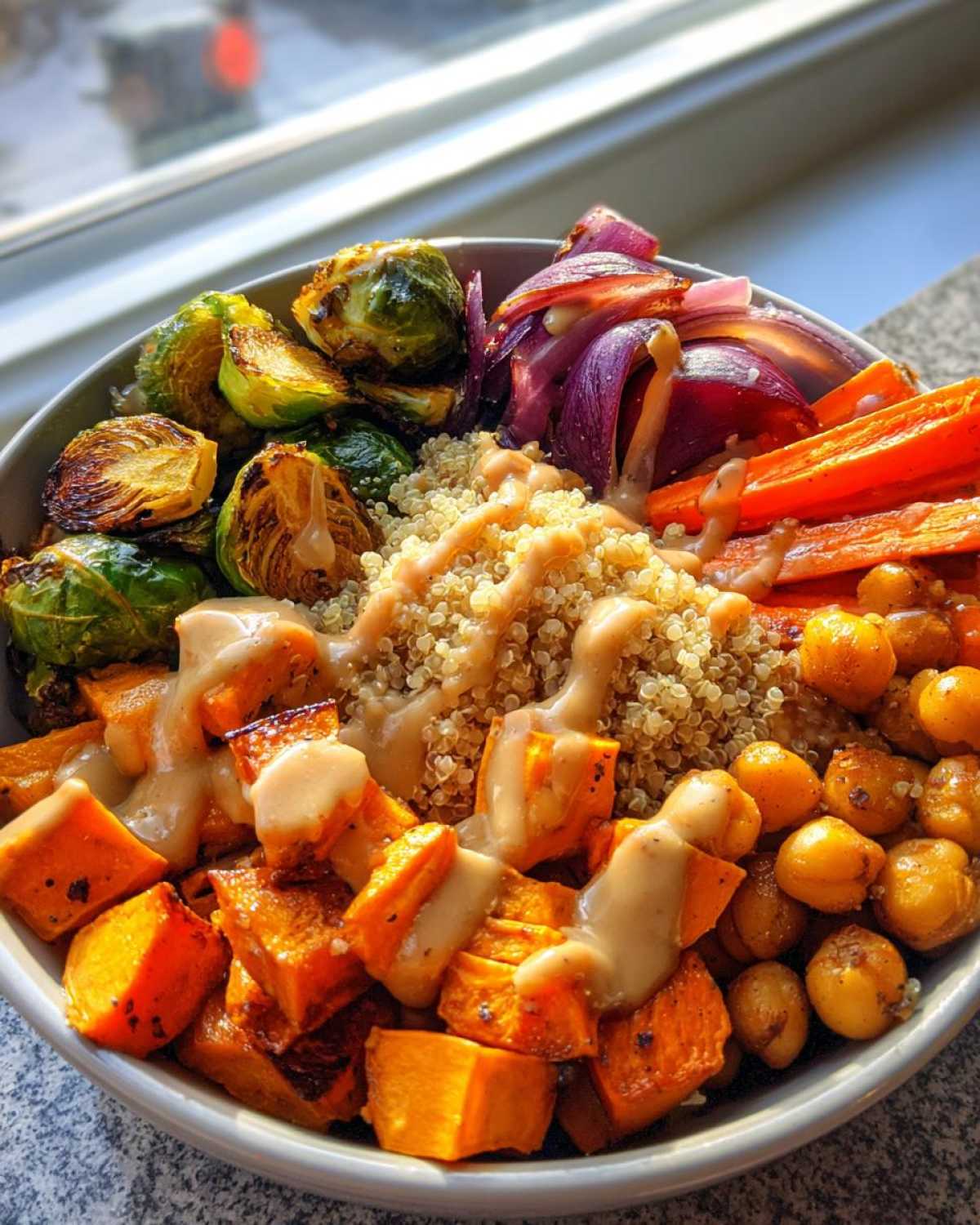 Winter Buddha Bowl with Roasted Veggies & Quinoa - detail 1
