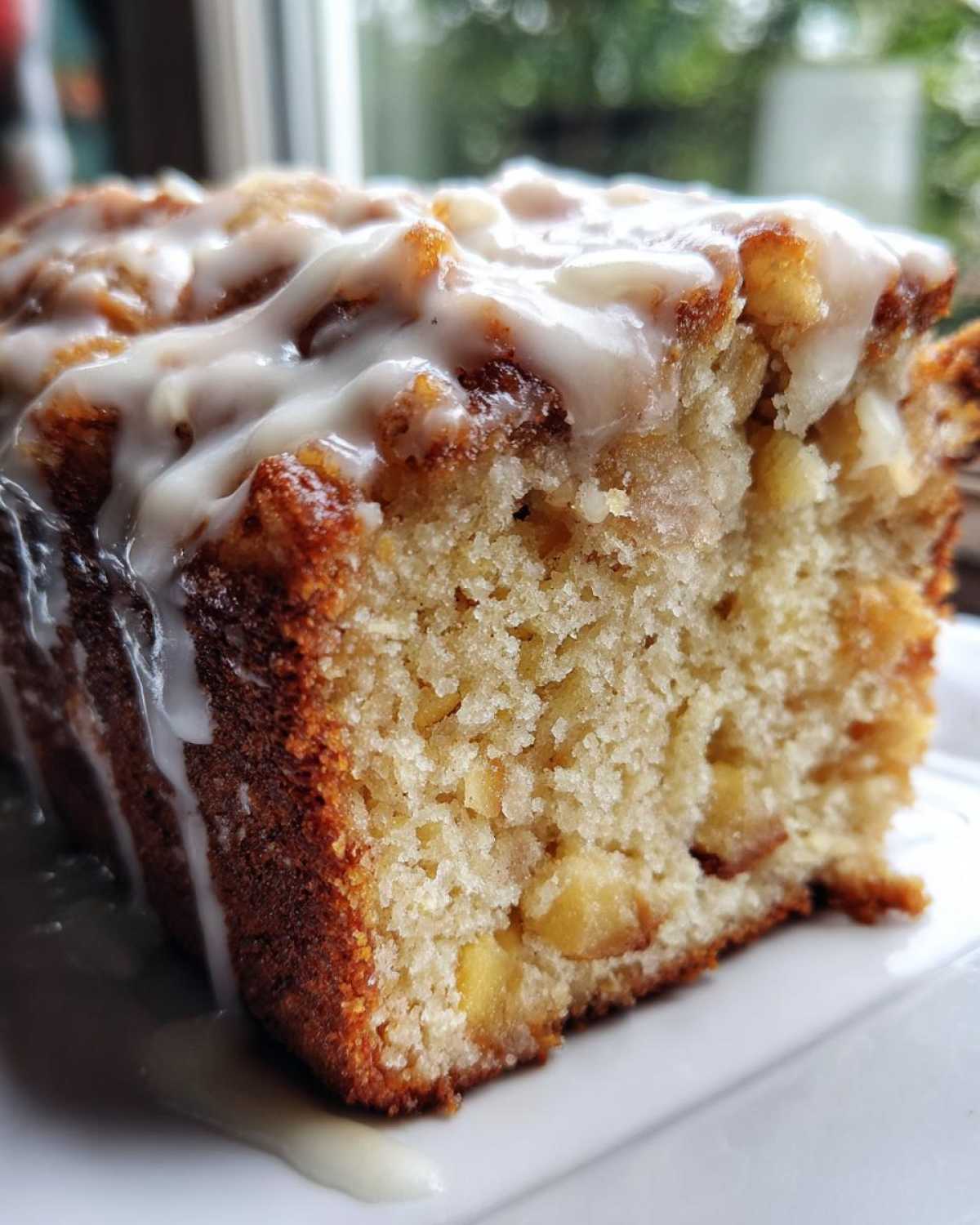 apple bread - detail 1