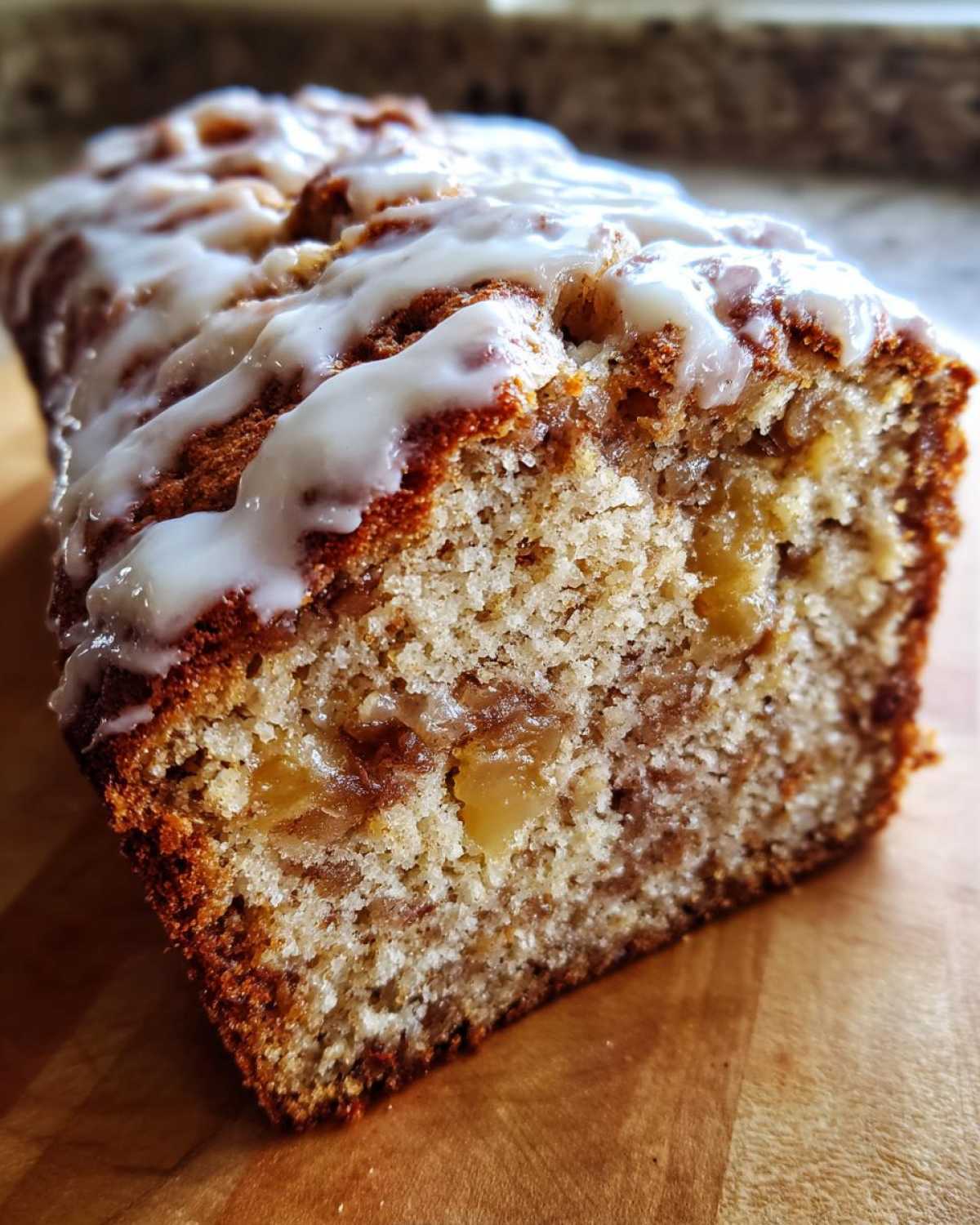 apple bread - detail 2