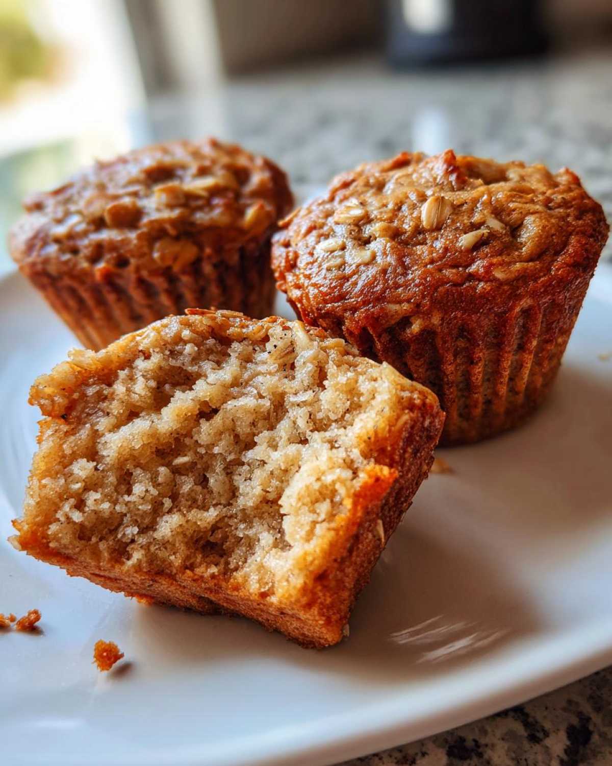 banana oatmeal muffins - detail 3