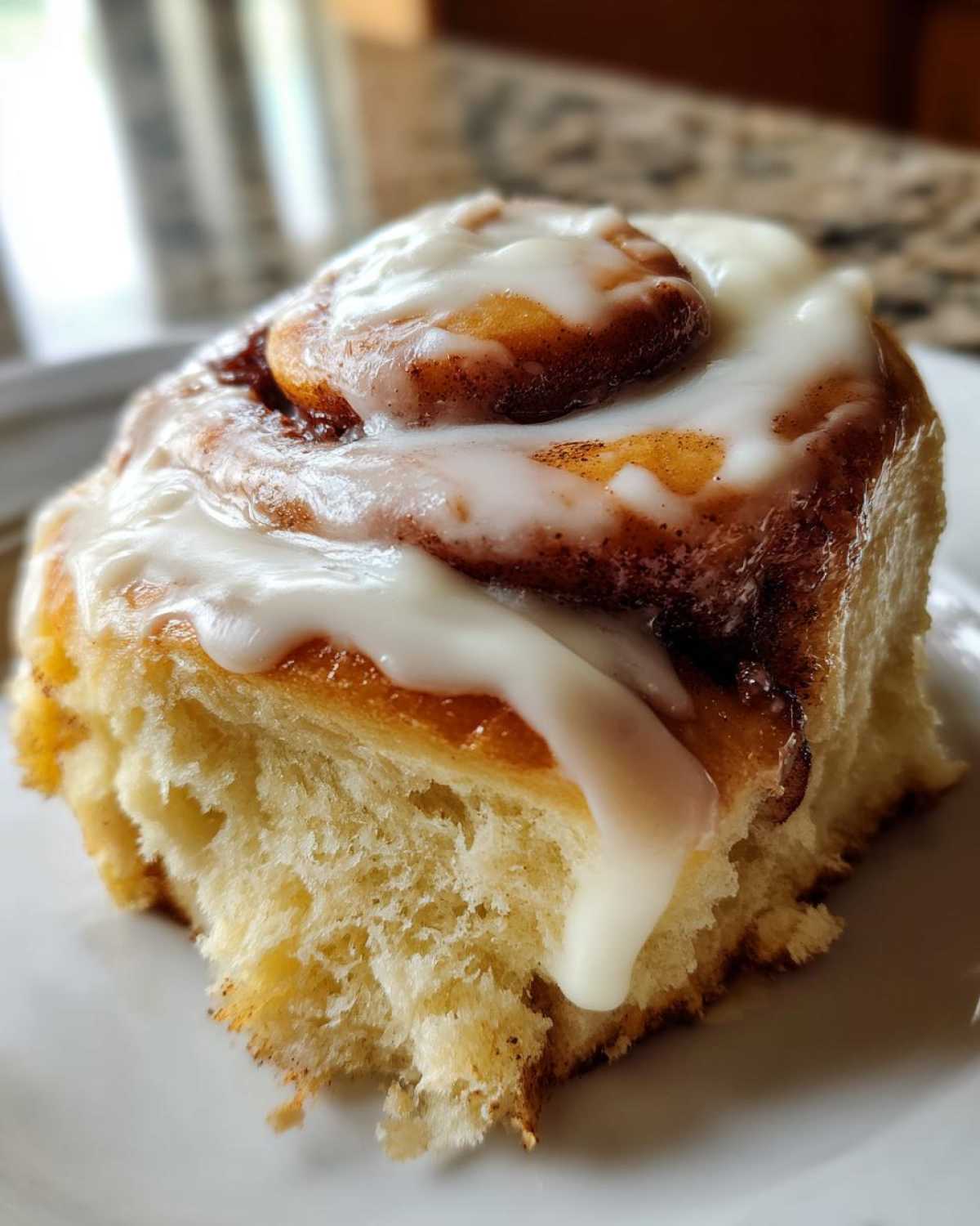 cinnamon buns - detail 1