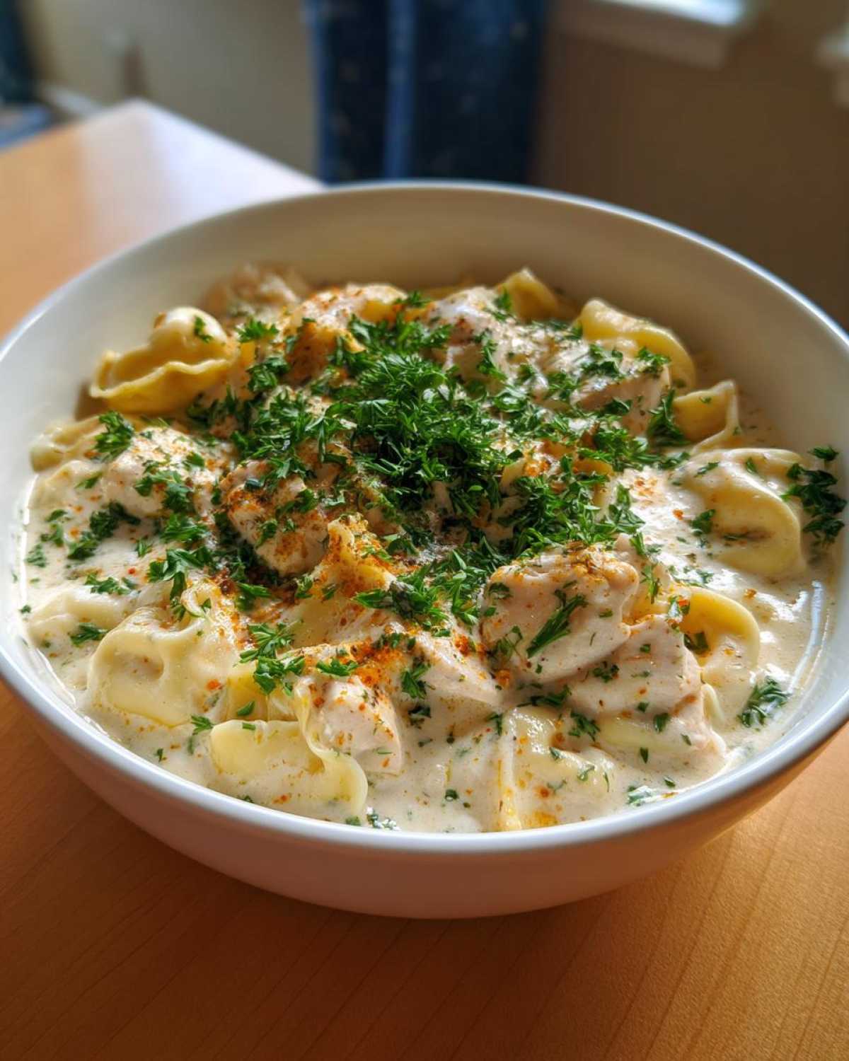 creamy chicken tortellini soup - detail 1