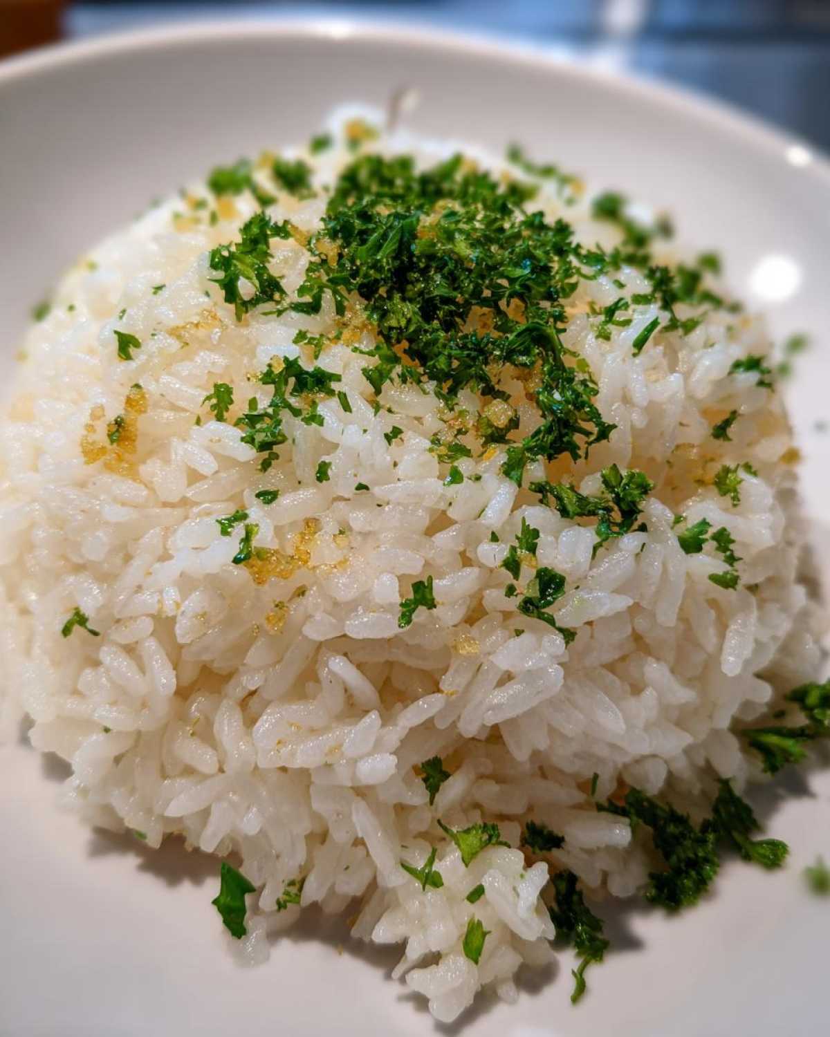 garlic butter rice - detail 3