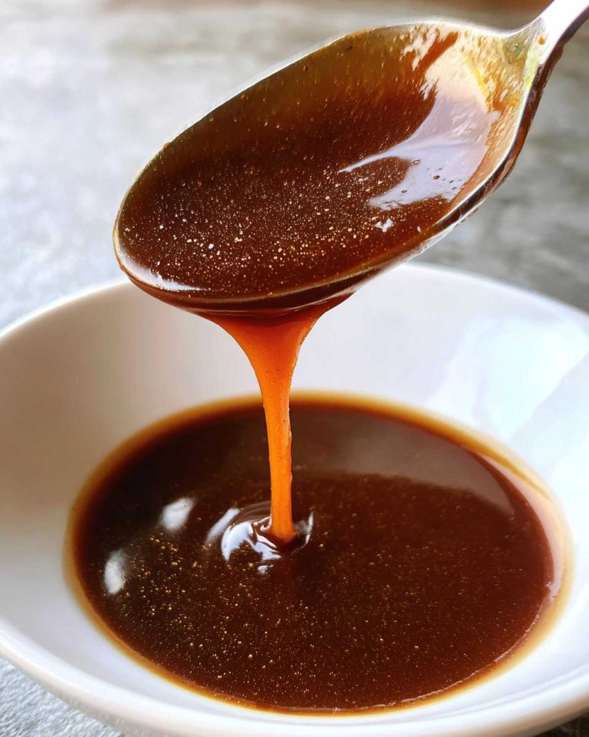 homemade brown gravy - detail 1