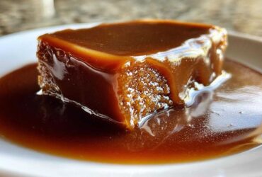 homemade brown gravy