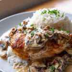 smothered chicken and rice